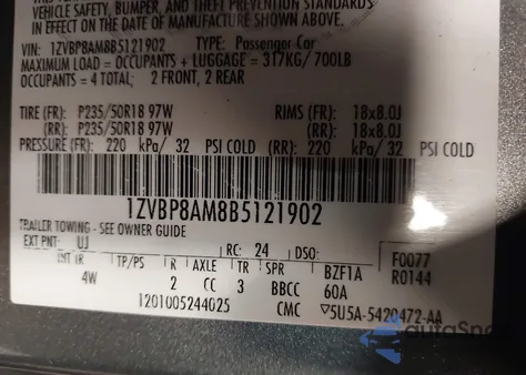 2011 Ford Mustang V6 Premium z USA, uszkodzony, nr VIN 1ZVBP8AM8B5121902